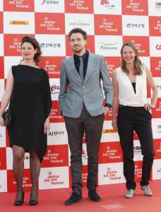 11262481_823373311080498_1785931628838381923_n